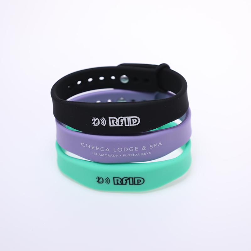 XT-12005-silicone wristband
